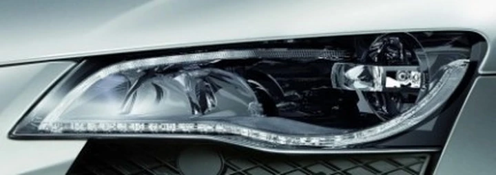 Audi R8: la prima con luci completamente a LED