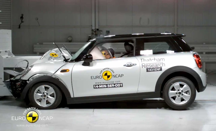 NHTSA punisce BMW: Mini ha violato la norma sui richiami