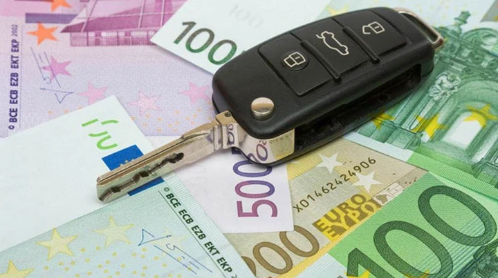 Incentivi auto 2023, la prenotazione slitta al 10 gennaio