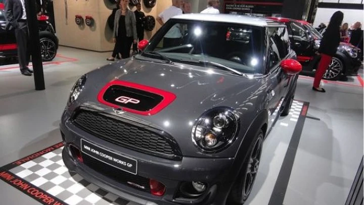 MINI John Cooper Works GP in video