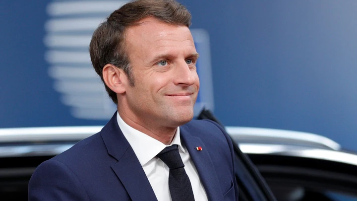 Francia: 8 miliardi all'auto. Privilegiate le aziende nazionali