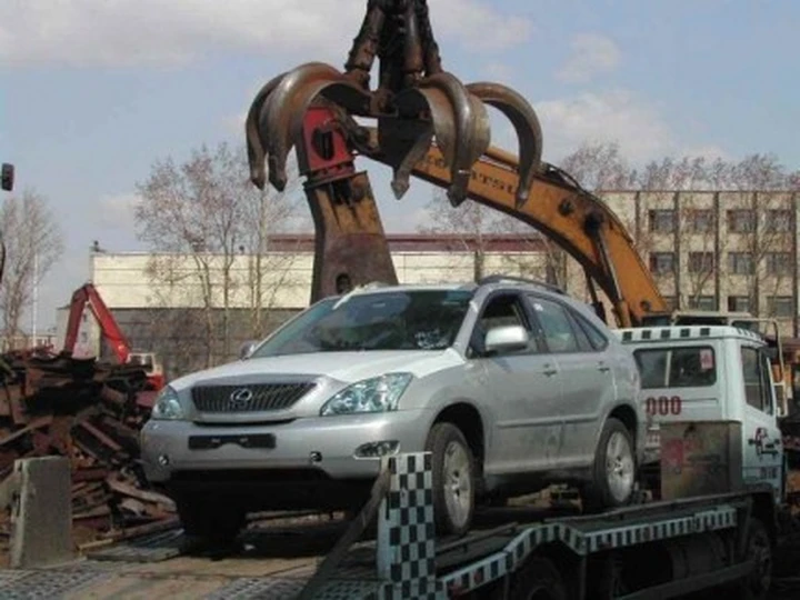 In Russia il divieto di sosta si paga... molto caro!