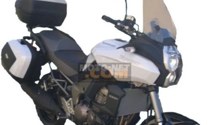 Foto spia: in arrivo la Kawasaki Versys 1000?