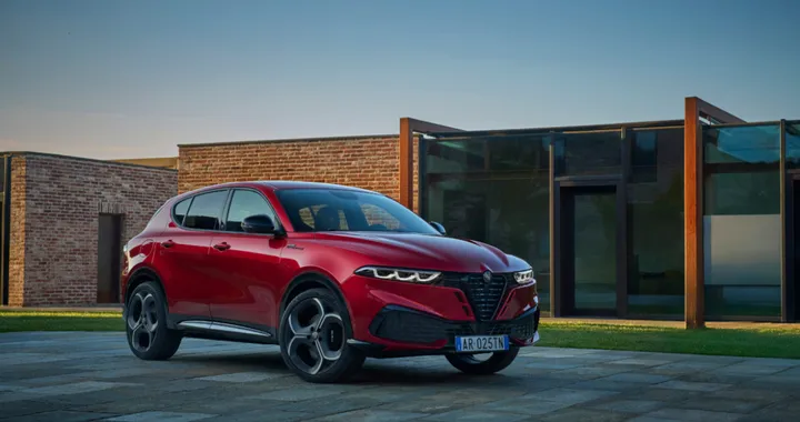 Alfa Romeo Tonale, il C-SUV cambia il volto: tutte le novità