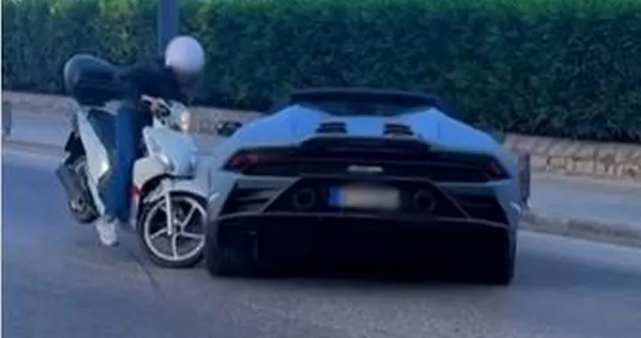Lamborghini Huracán EVO Spyder colpita da uno scooter all'incrocio | Video