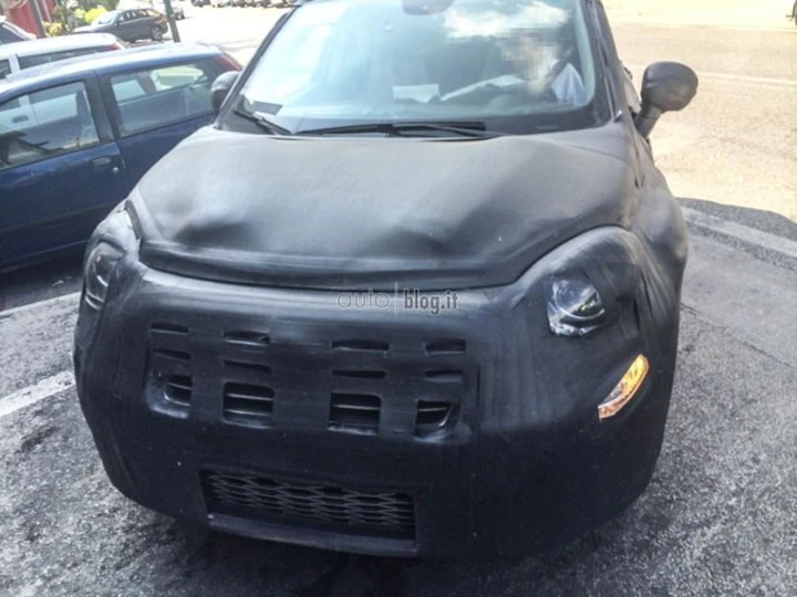 Fiat 500X: nuove foto spia