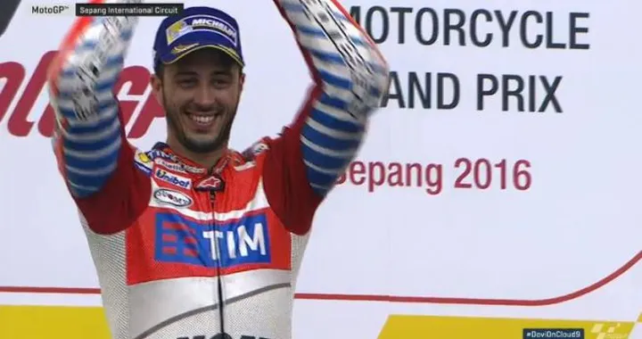 MotoGP, la prima di Dovizioso-Ducati! Rossi “splendente” secondo sul “grigio” Lorenzo