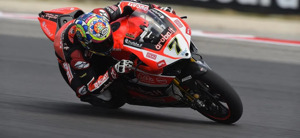 SBK Misano, Davies regala l'800° podio a Ducati