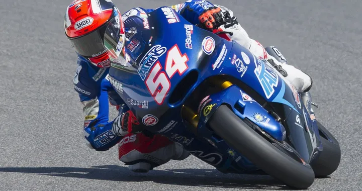 Mattia Pasini squalificato: olio irregolare sulla sua Moto2