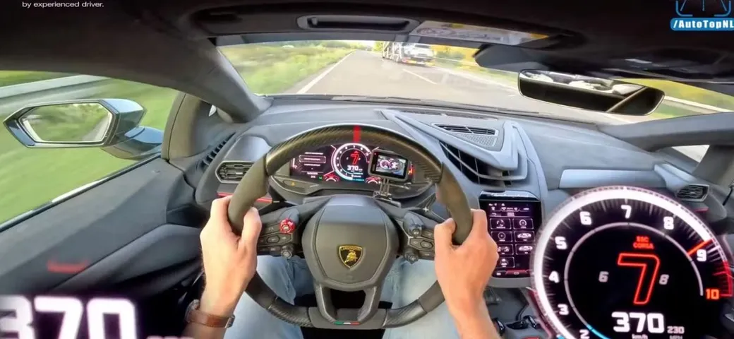 Ferrari e Lamborghini a 370 km/h: la pericolosa sfida in Autobahn