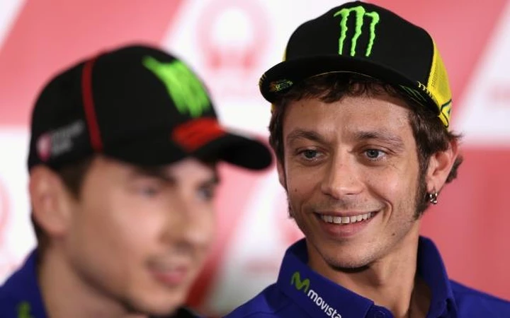 MotoGP Sepang 2015: Valentino Rossi campione se...