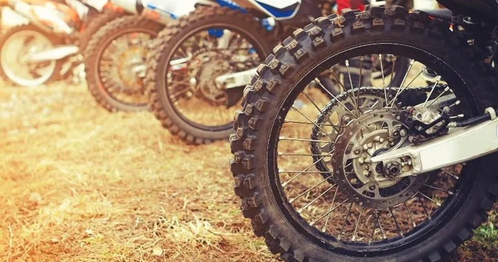 Porto Recanati, vendita illecita di moto da cross. Tre denunciati