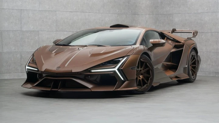 Mansory estremizza la Lamborghini Revuelto, arriva la Carbonado X