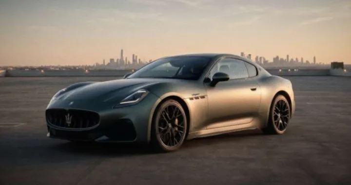 Nuova Maserati GranTurismo, Del Piero guida lo spot realizzato con l'intelligenza artificiale