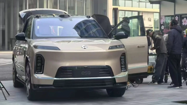 Il SUV elettrico più grande della Cina è già su strada