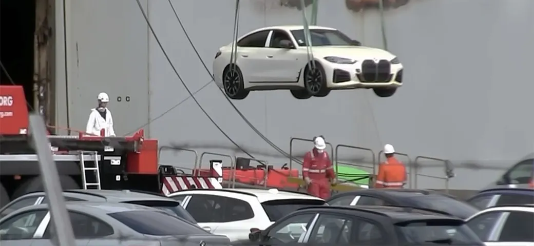 BMW superstiti dell’incendio di Fremantle Highway: vanno demolite