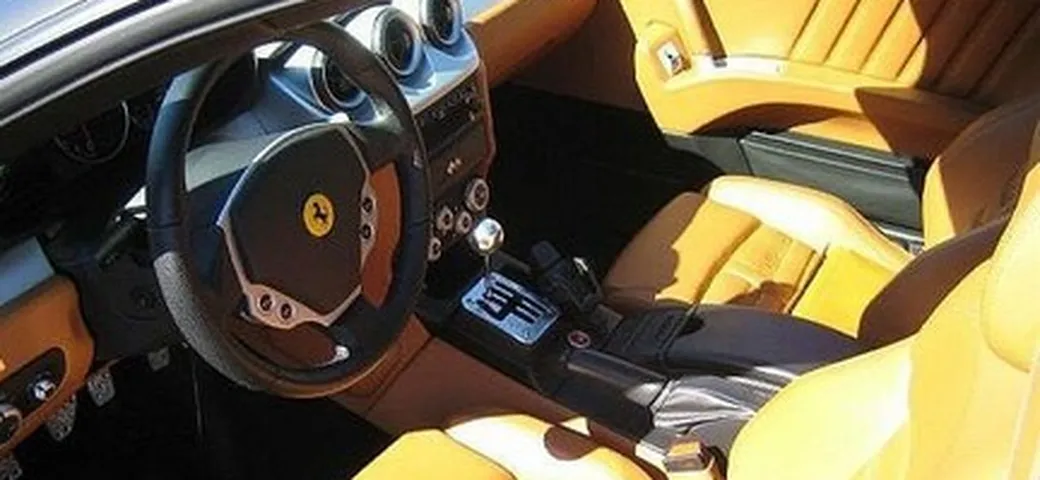3° miracolo: Ferrari 612 scaglietti con cambio manuale