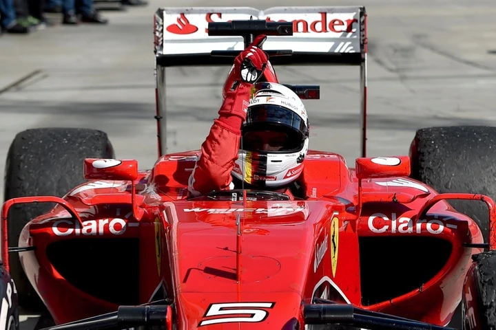 F1 GP Ungheria 2015: Vettel trionfa davanti alle Red Bull. Dedica a Bianchi
