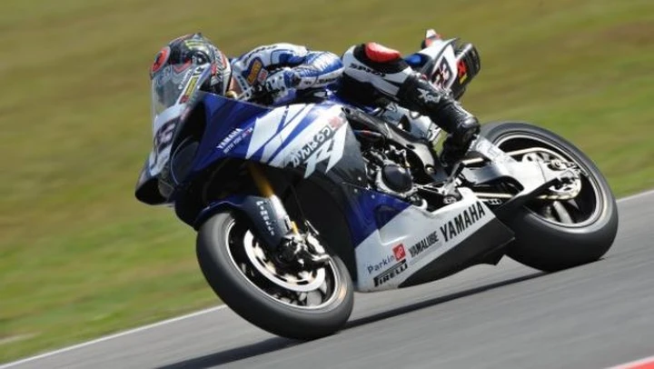 Superbike Aragon: Melandri vince Gara 1 davanti a Biaggi, caduta per Checa