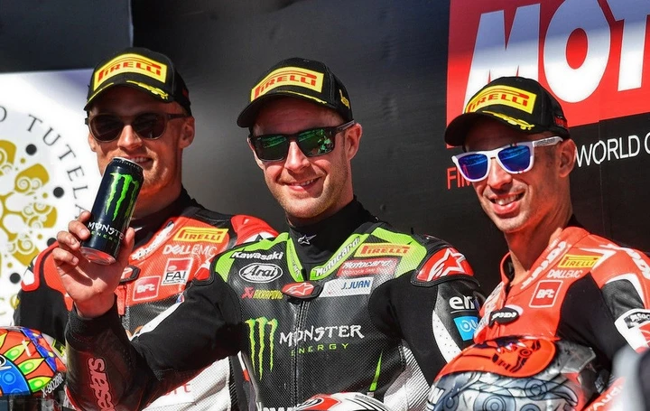 SBK Portimao 2017: Rea vince facile Gara-1