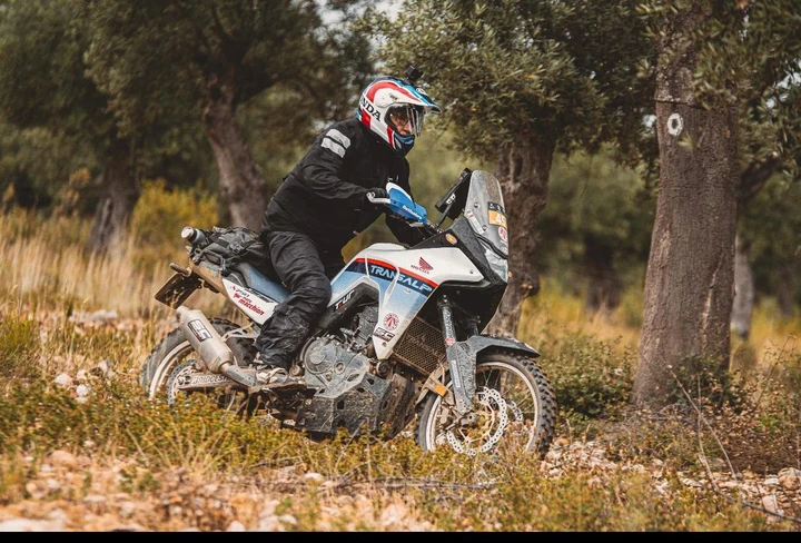 Honda XL750 Transalp: quarto posto conquistato alla Gibraltar Race 2023 [FOTO]