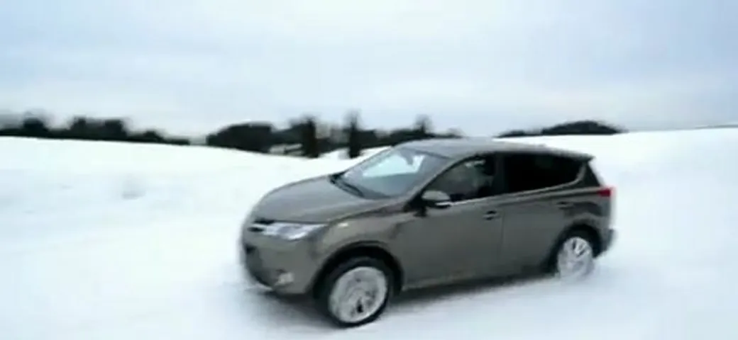 Toyota RAV4: il sistema di trazione e l'I.D.D.S