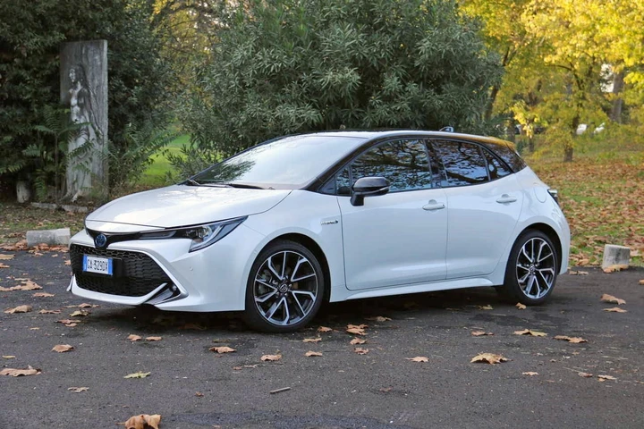 Toyota Corolla Hybrid: la prova su strada