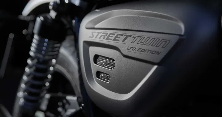 Triumph ribattezza Street Twin e Street Scrambler? Arrivano Speed ​​Twin 900 e Scrambler 900