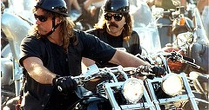 Bikers australiani fermano una rapina