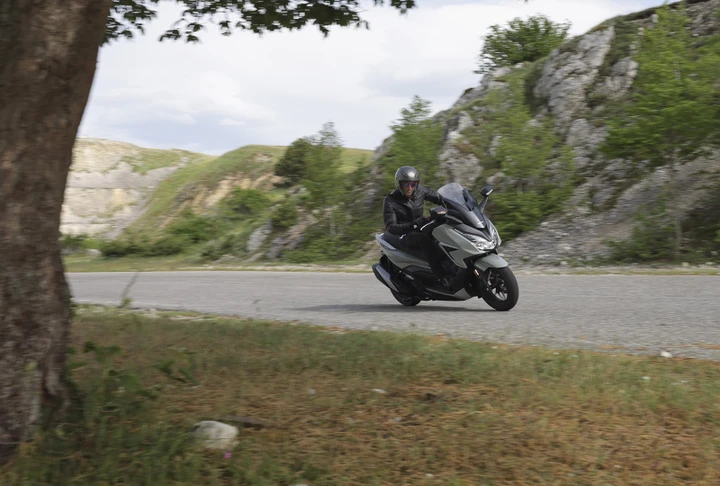 Honda, con la gamma scooter 350 da Roma ad Atessa