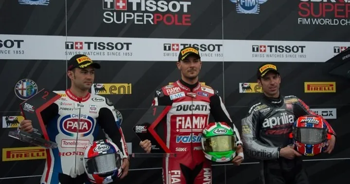 SBK Donington 2014 LIVE: la diretta delle qualifiche. Giugliano regala la Superpole alla Ducati, Melandri 3° [FOTO]