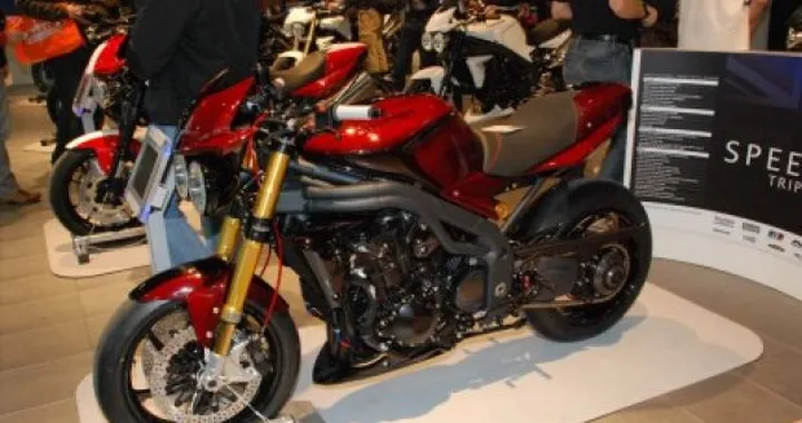 Live @ Eicma: le novità Triumph 2010