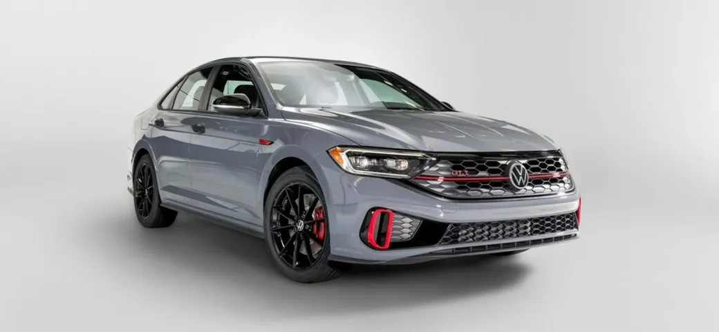 Volkswagen Jetta GLI 40th Anniversary Edition: nuova versione speciale per i 40 anni della GLI [FOTO]
