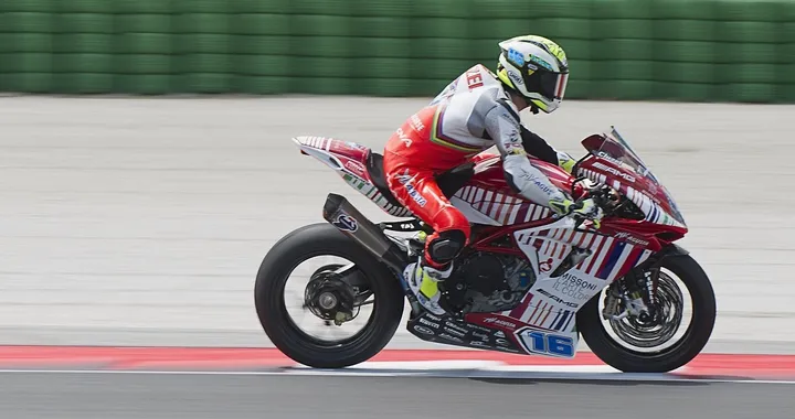 Supersport Misano: vince Cluzel con la MV, Sofuoglu k.o.