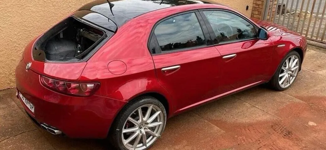 Alfa Romeo: un fan crea una Brera a 5 porte