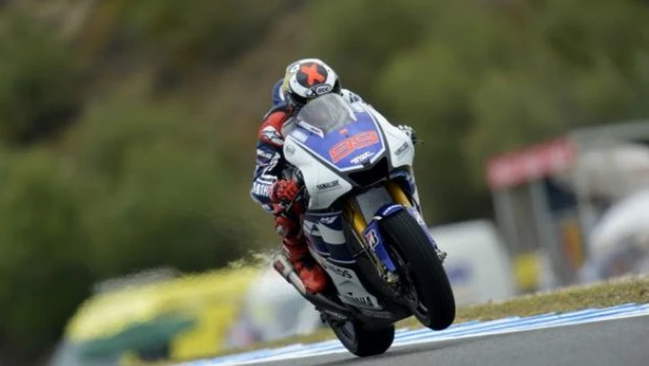Jerez MotoGP, qualifiche fra conferme (pole di Lorenzo) e sorprese: Ducati in prima fila con Hayden. Sprofonda Rossi, tredicesimo!
