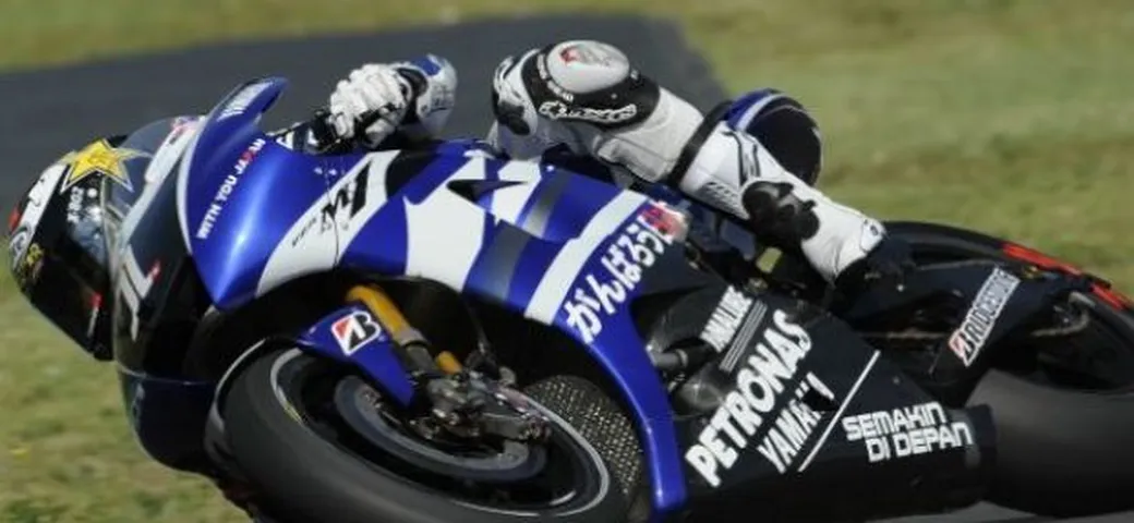 MotoGP: splendida vittoria di Jorge Lorenzo, davanti a Dovizioso e Stoner. Simoncelli quinto e Rossi sesto