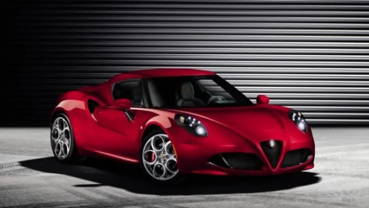 Alfa Romeo 4C: le immagini ufficiali