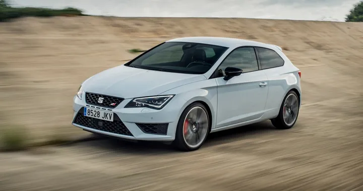 Seat Leon Cupra 290: prezzi, foto e caratteristiche