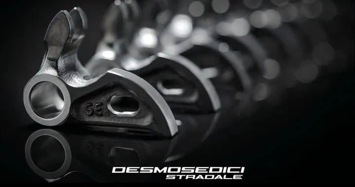 Ducati V4: si chiamerà Desmosedici Stradale
