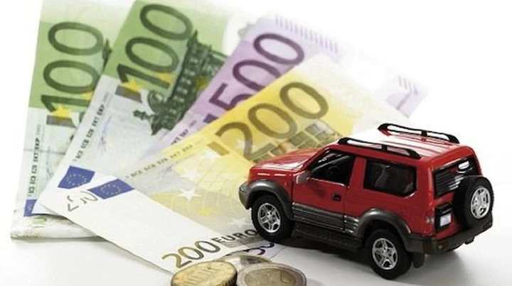 Mantenere l'auto costa agli italiani il 20% del reddito