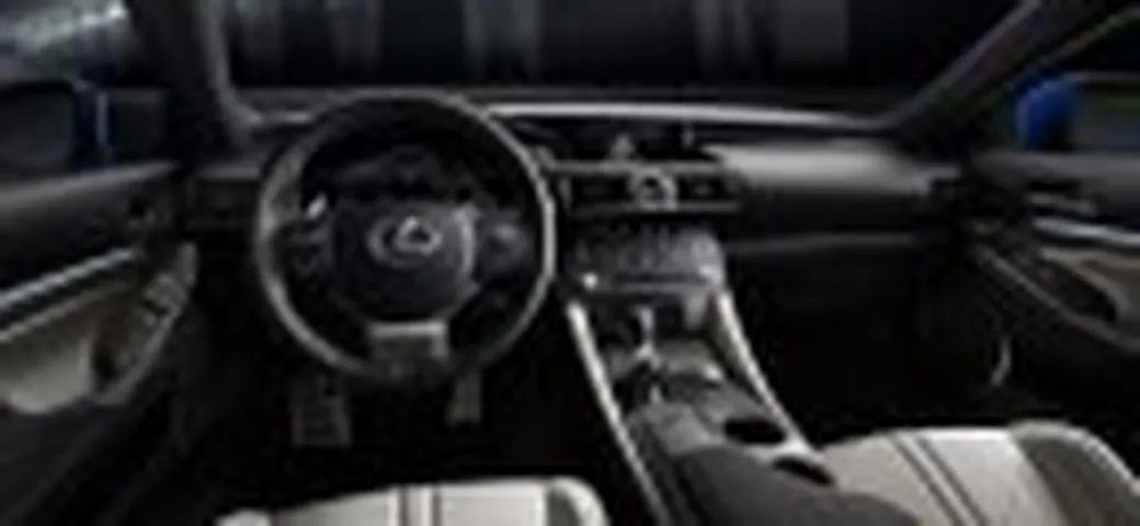 Il V8 5.0 della Lexus RC F sviluppa 471 CV. Tutti i dati ufficiali