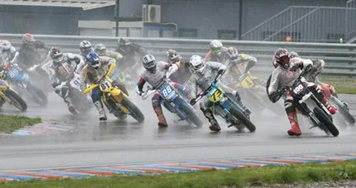 Meno di tre settimane al via del Mondiale Supermotard