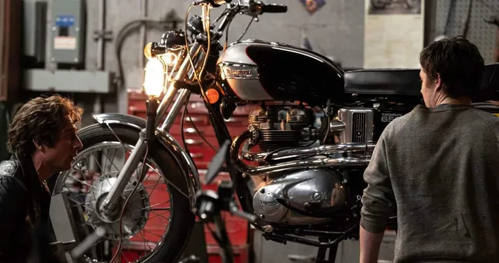 Triumph TR6C 1971 nel film Springsteen: Deliver Me From Nowhere