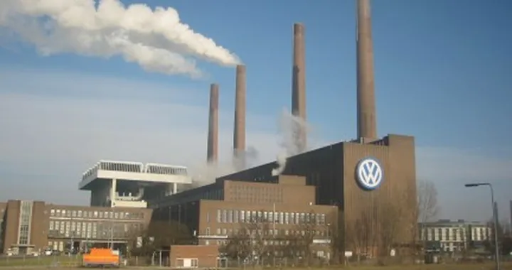 Volkswagen: più di tre settimane di stop per la produzione a Wolfsburg