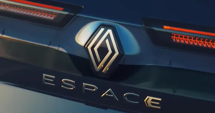 Renault Espace 2023: in arrivo la nuova generazione