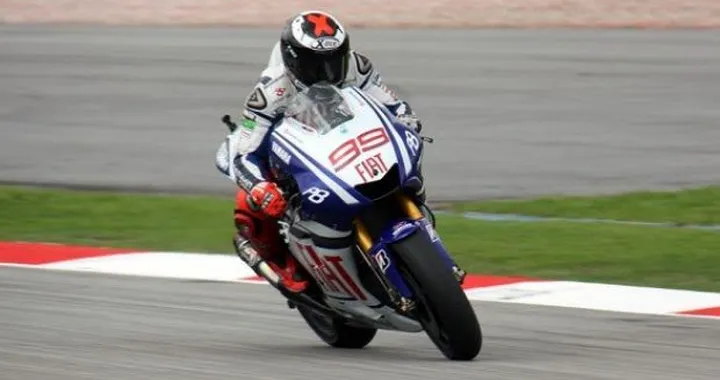 MotoGP: Valentino Rossi è vincitore a Sepang, Jorge Lorenzo è vincitore mondiale con tre gare d'anticipo