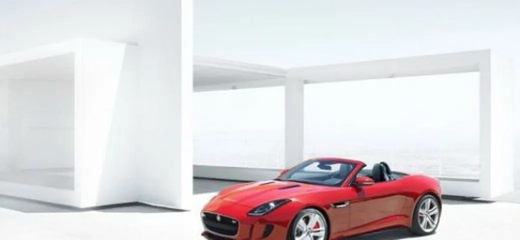 Jaguar F-Type: nuove immagini