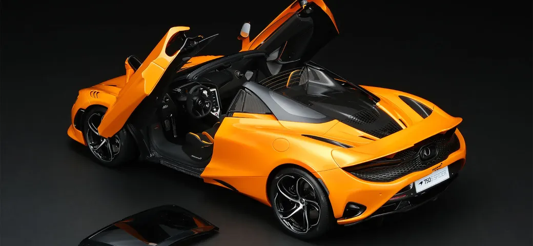 La McLaren 750S Spider in scala 1:8 che sorprende i sensi