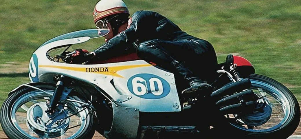 Guy Martin guiderà la Honda Sei Cilindri di Mike Hailwood